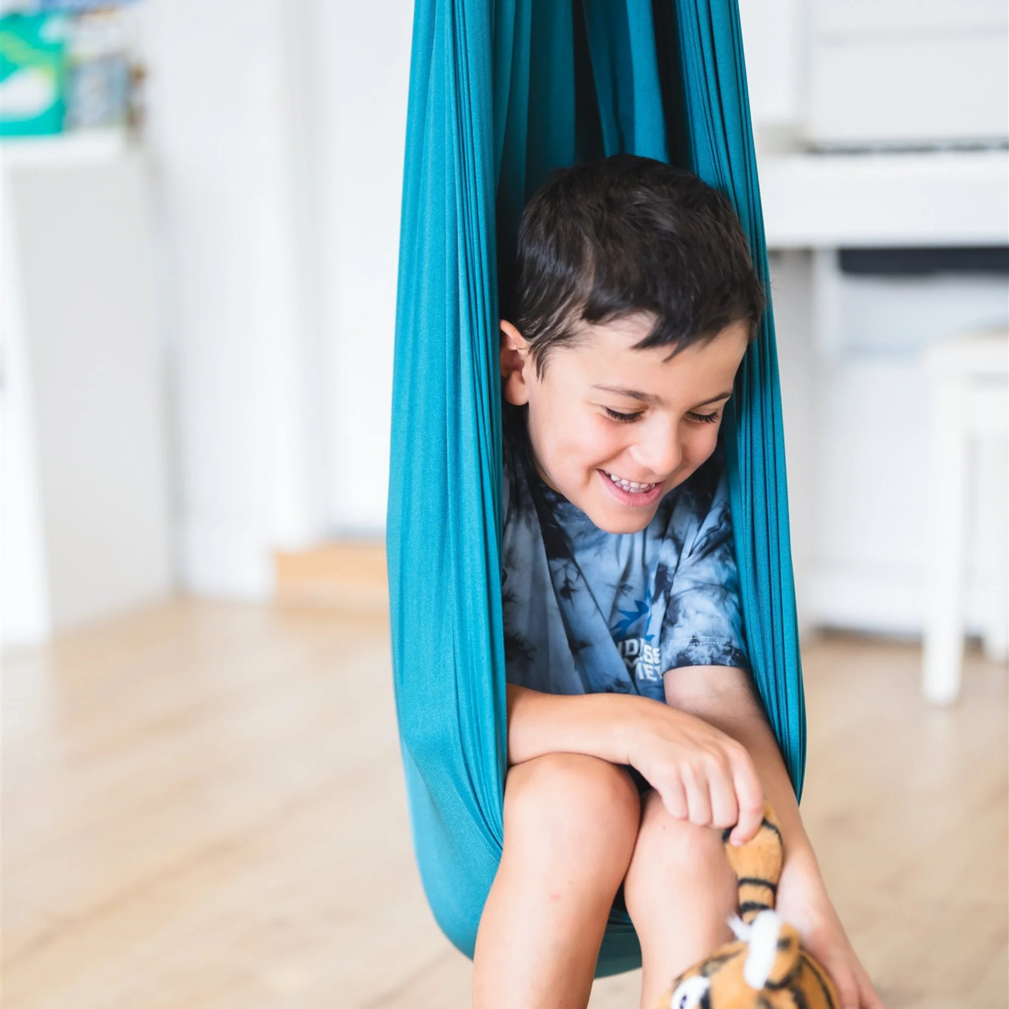 Starfish Deluxe Compression Sensory Swing - Image 3