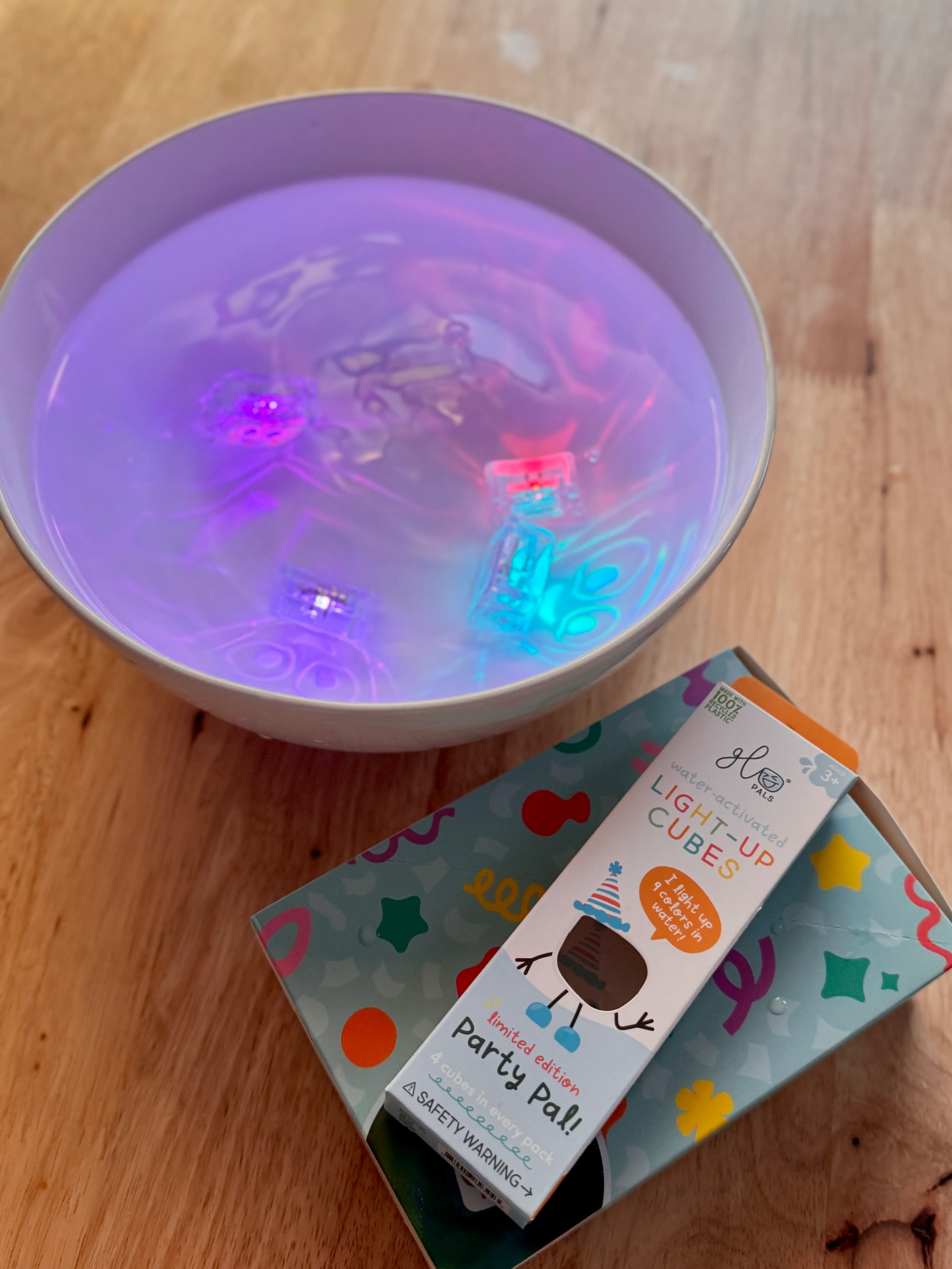 Glo Pals Light-Up Cubes - Image 4