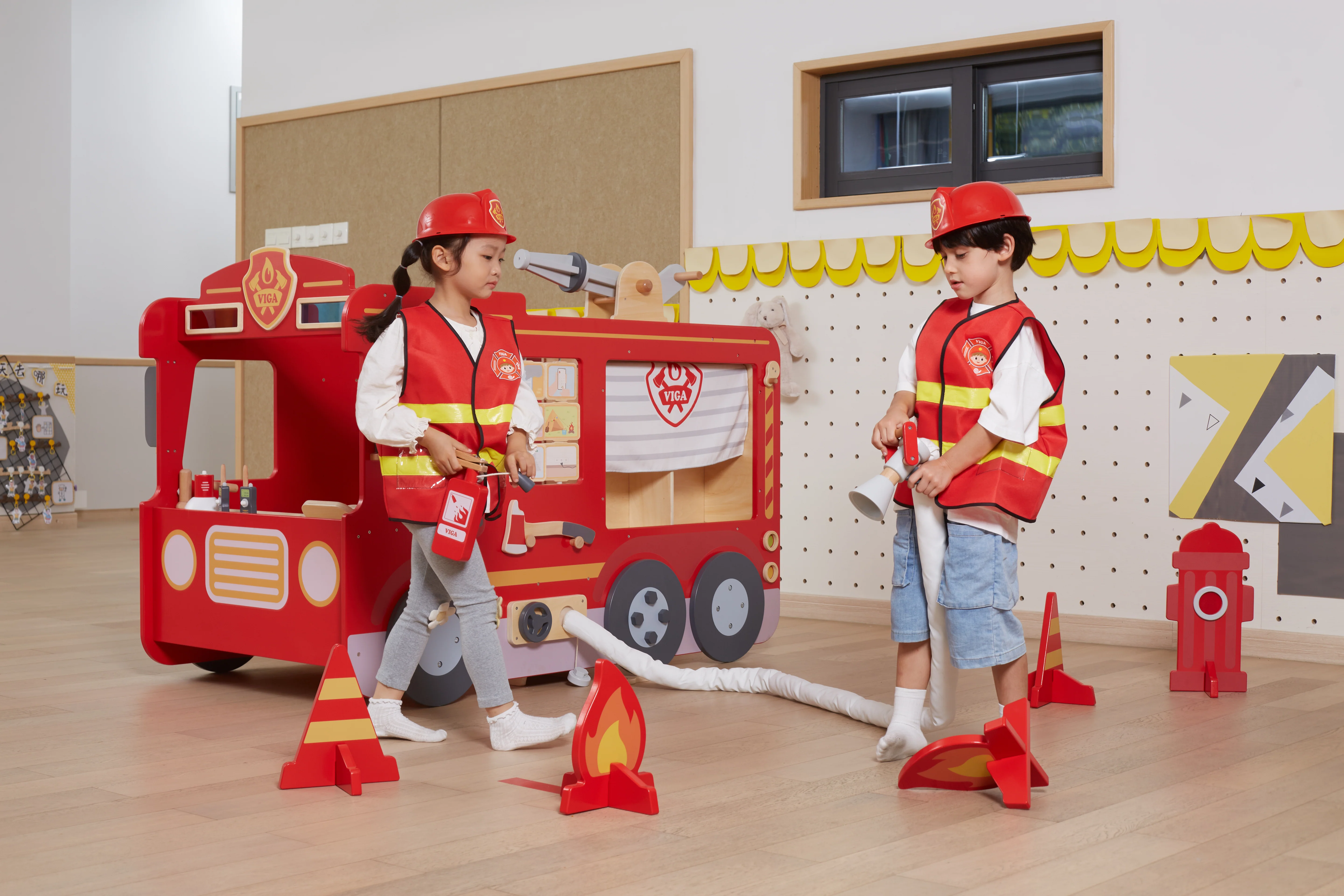 Viga Super Fire Engine Set - Image 6